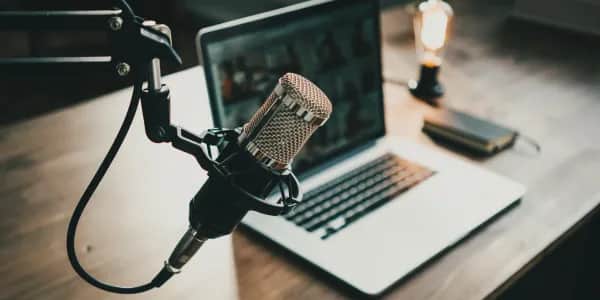 Ein Podcast über psychologische Herausforderungen - Angst und Druck bei Musiker:innen